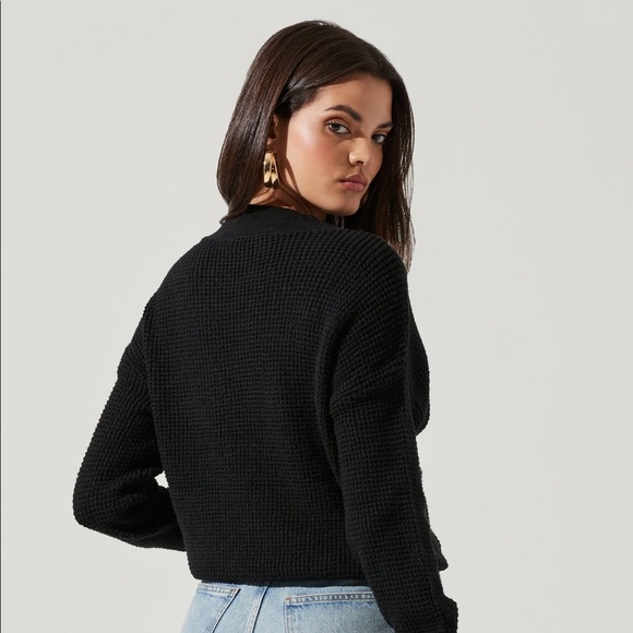 ASTR the label Stephanie Sweater, Black Sz M - Picture 3 of 7